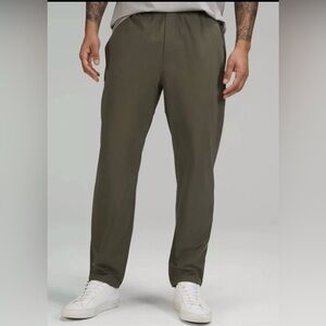 Lululemon Men's ABC Pull on Pant size XSmall
